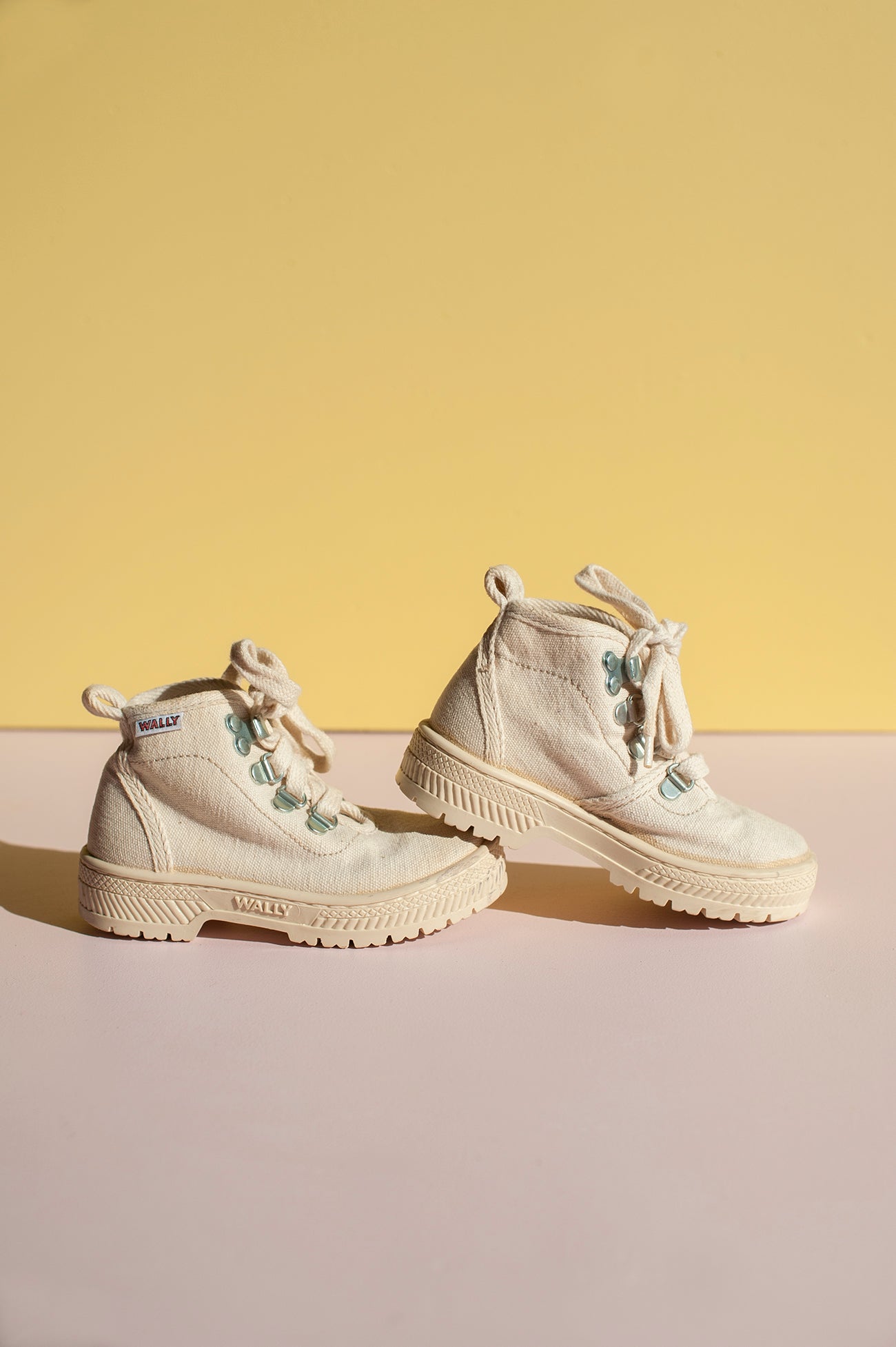 Botins Vintage em Lona