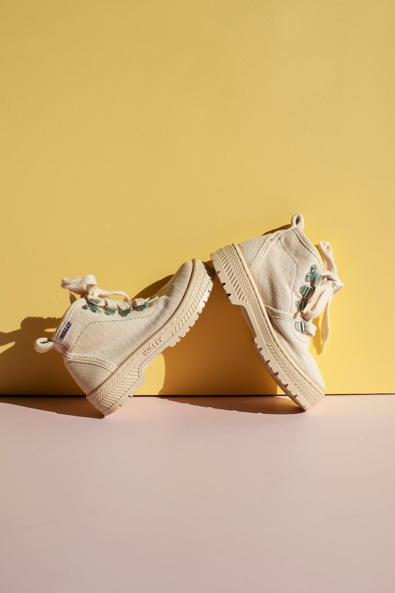 Botins Vintage em Lona